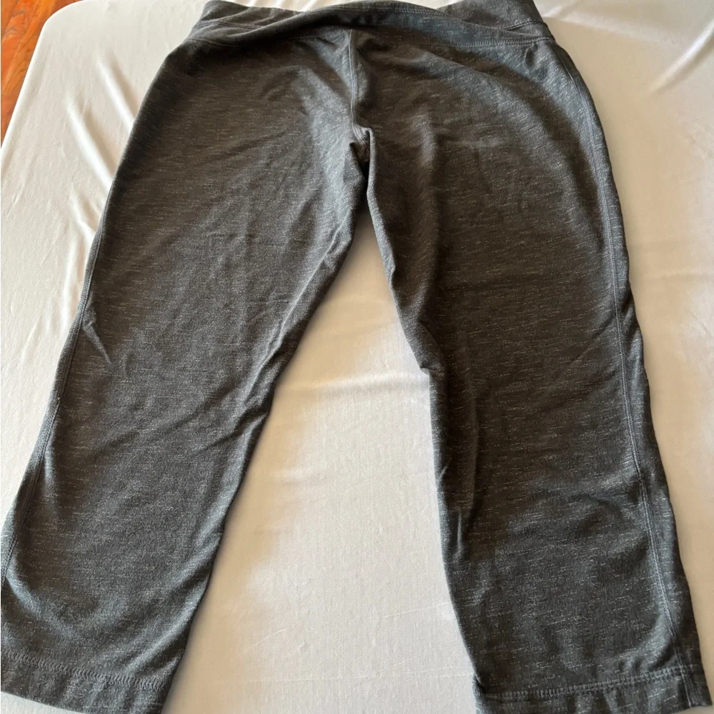 tek gear Heathered Charcoal Capri Pants - Picture 3 of 3
